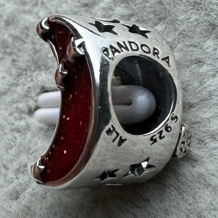 Charm Mickey Brujo Disney Parks