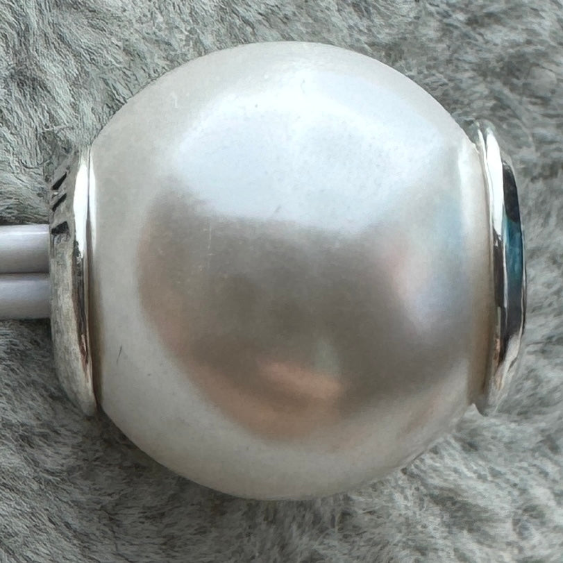 Charm Redondo Blanco