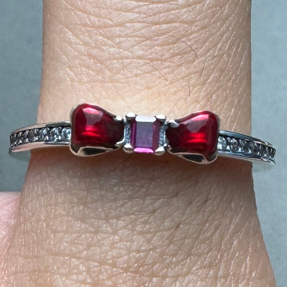 Anillo Princesa Blanca Nieves Disney Pandora Vista Puesto En Dedo