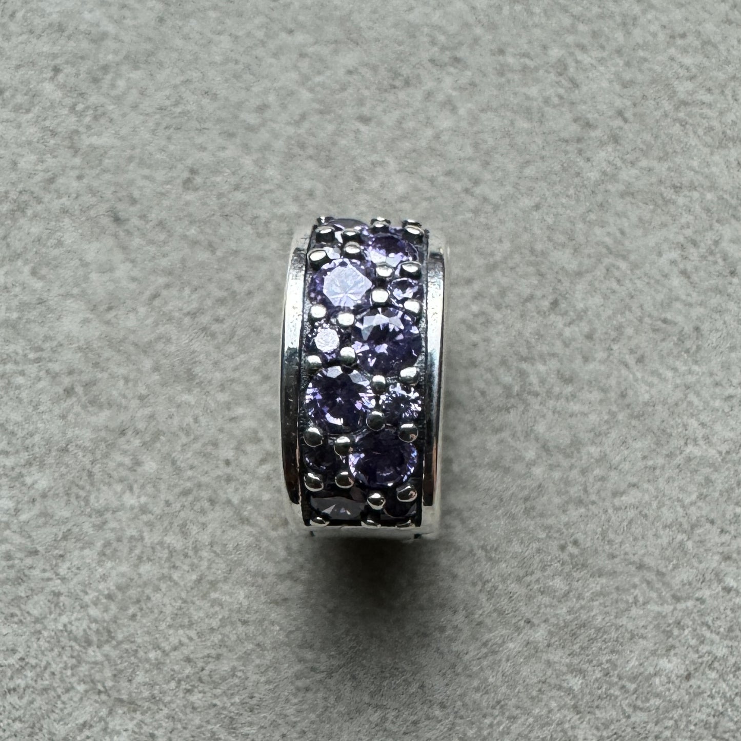 Charm Clip De Seguridad Pavé Morado