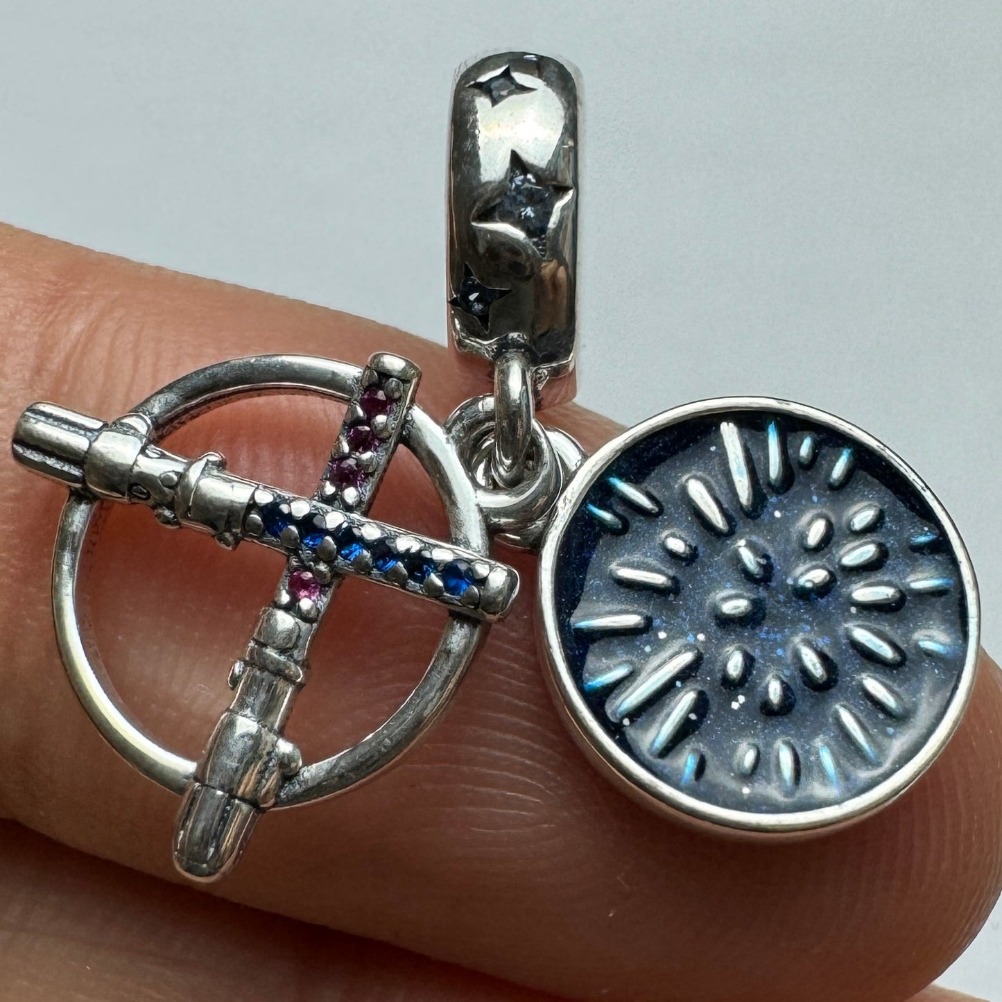 Charm Colgante Doble Sables Star Wars