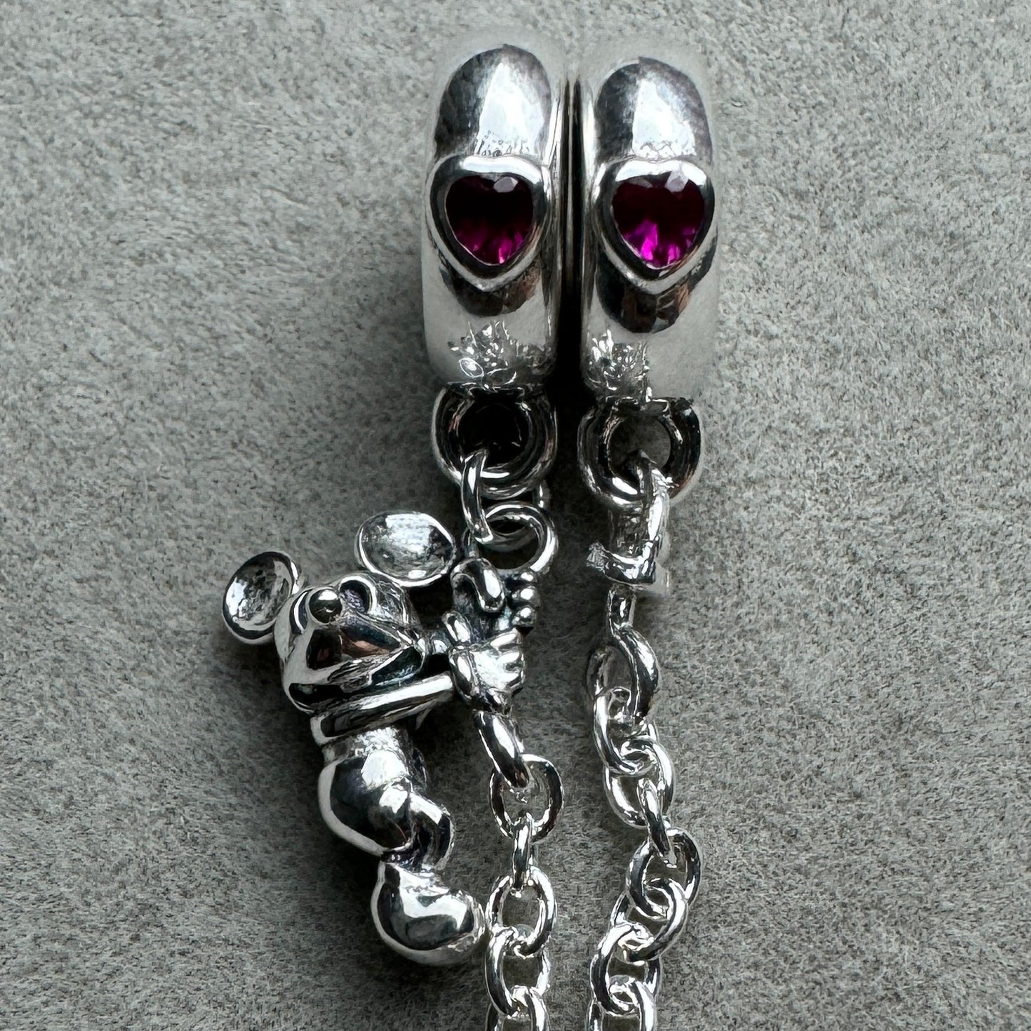 Cadena De Seguridad Mickey Escalador Disney Pandora Vista De Los Aros Corazón
