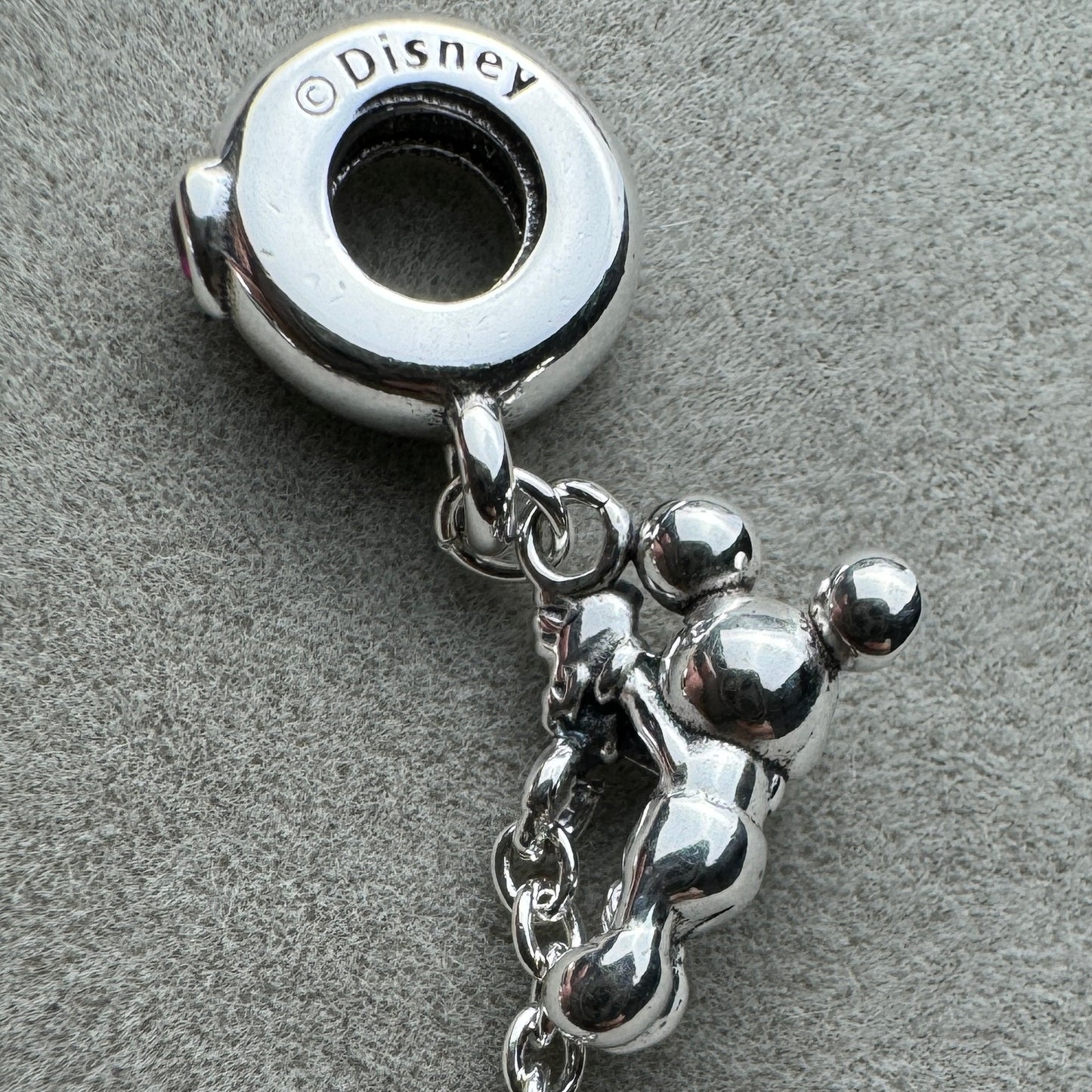 Cadena De Seguridad Mickey Escalador Disney Pandora Vista Mickey De Atrás