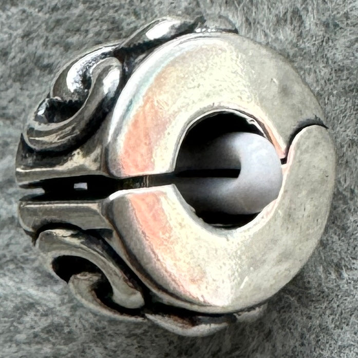 Charm Clip De Seguridad Corazones Entrelazados Pandora Vista Lateral