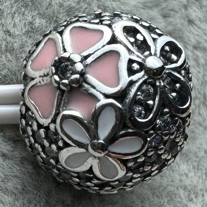 Charm Clip De Seguridad Flores Brillantes Pandora Vista Desde Atrás