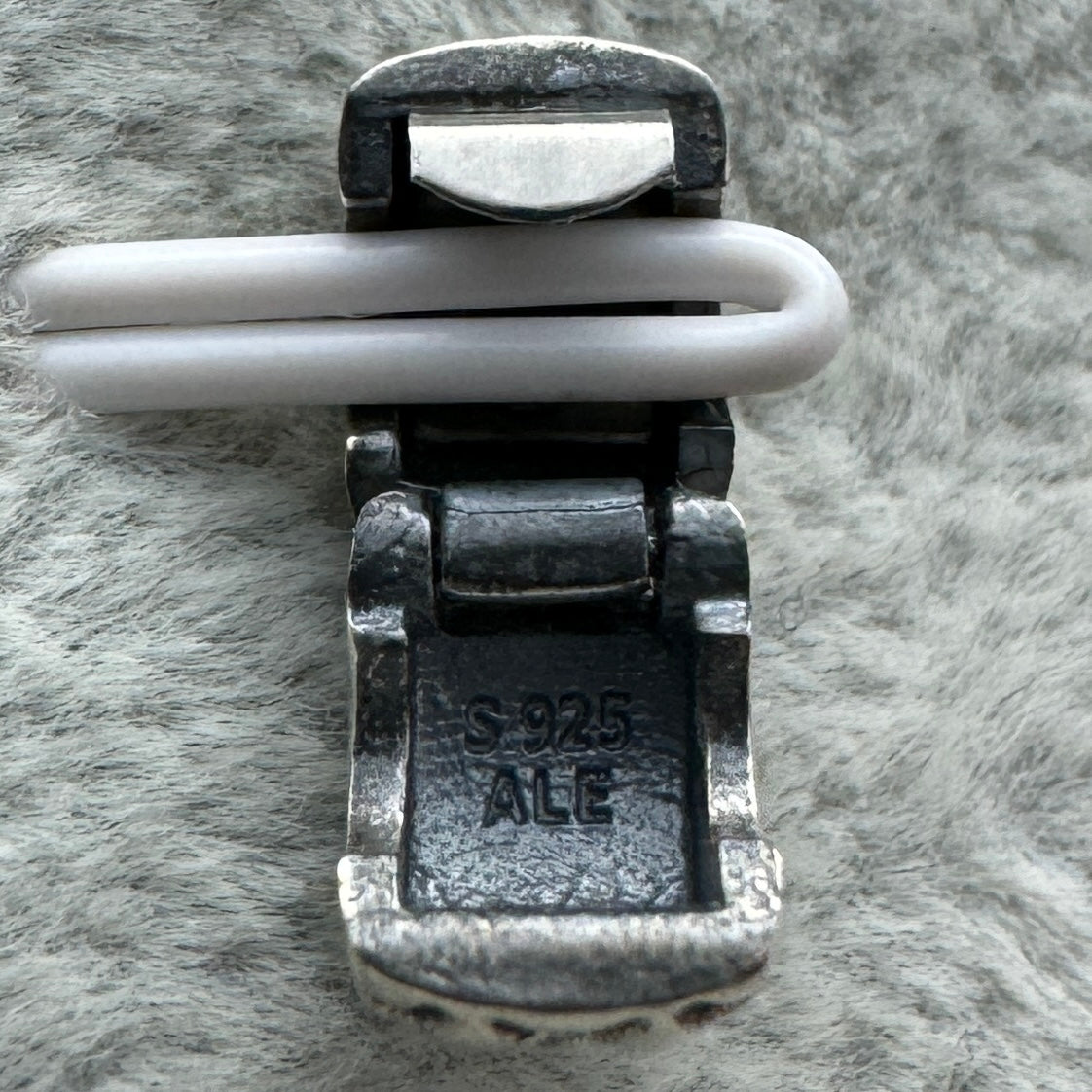 Charm Clip De Seguridad Tachuelas Pandora Vista Del Interior