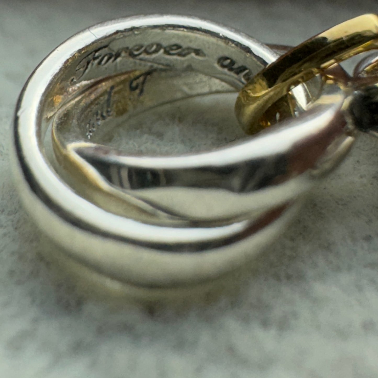 Charm Colgante Anillo En Dos Tonos Pandora Vista Grabado Interior