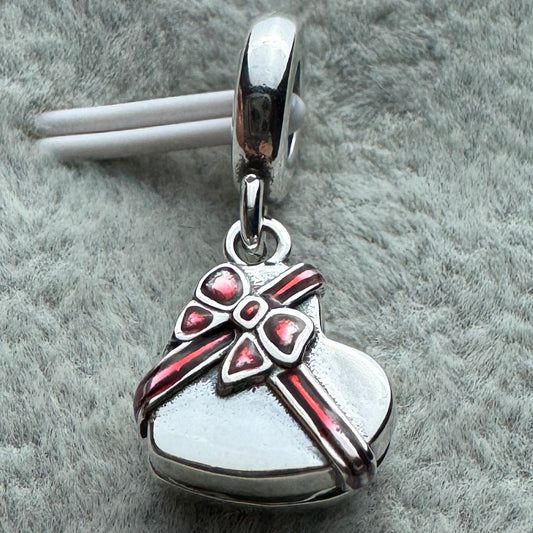 Charm Colgante Caja De Chocolates Que Se Abre Pandora Vista Frontal