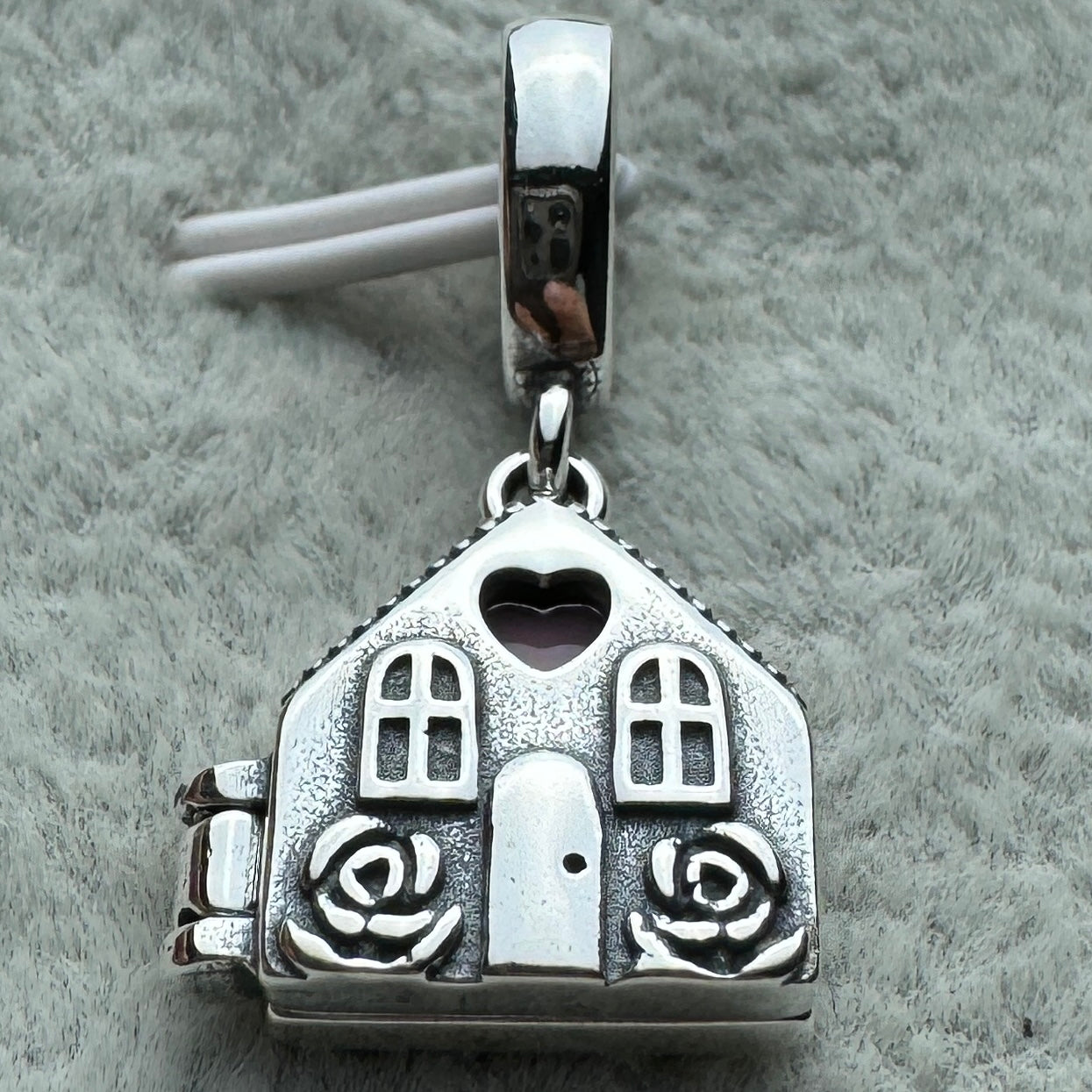 Charm Colgante Casa Que Se Abre Pandora Vista Frontal