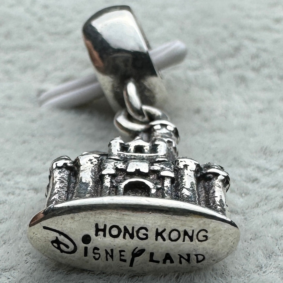 Charm Colgante Castillo DisneyLand HongKong Pandora Vista Desde Abajo