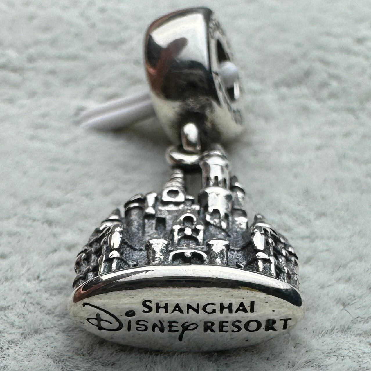Charm Colgante Castillo Disney Resort Shanghai Vista De Abajo