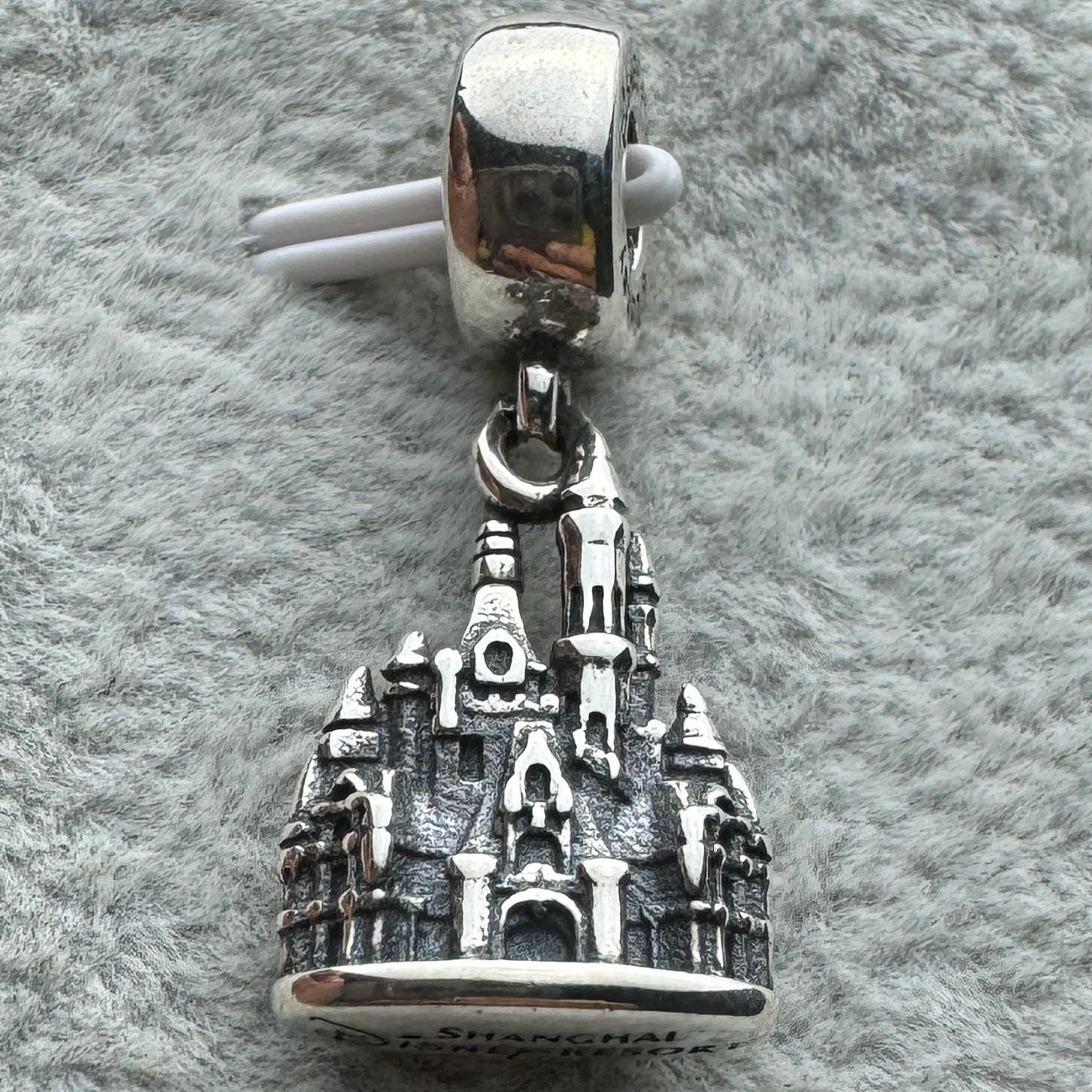 Charm Colgante Castillo Disney Resort Shanghai Vista Frontal