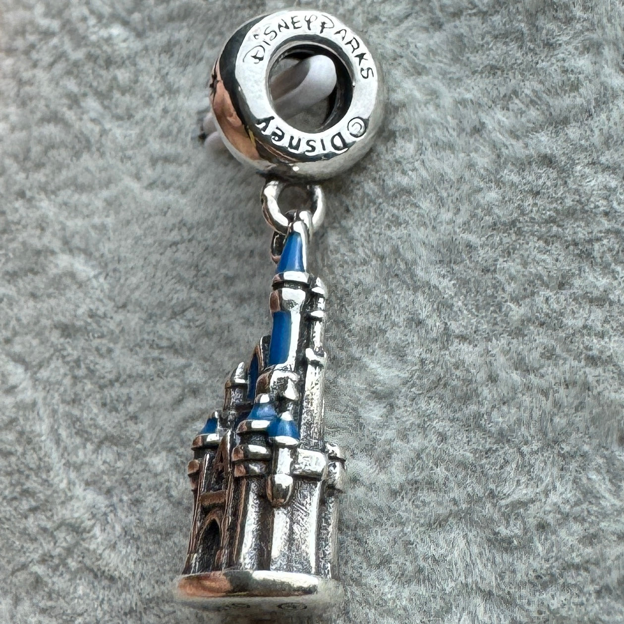 Charm Colgante Castillo Disney Resort Tokio 2 Vista Lateral