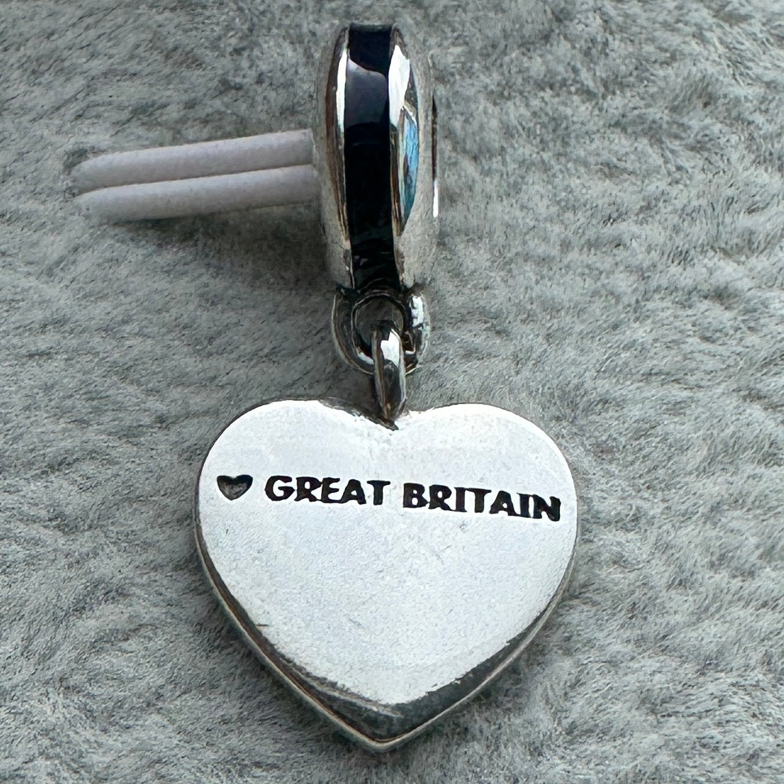 Charm Colgante Corazón Bandera De Gran Bretaña Pandora Vista Desde Atrás