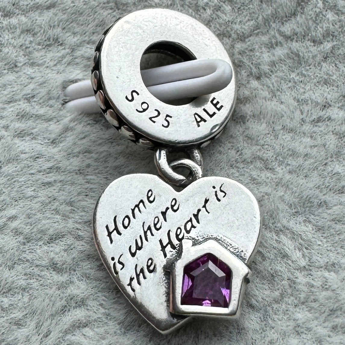 Charm Colgante Corazón Casa Home Is Where The Heart Is Pandora Vista Lateral