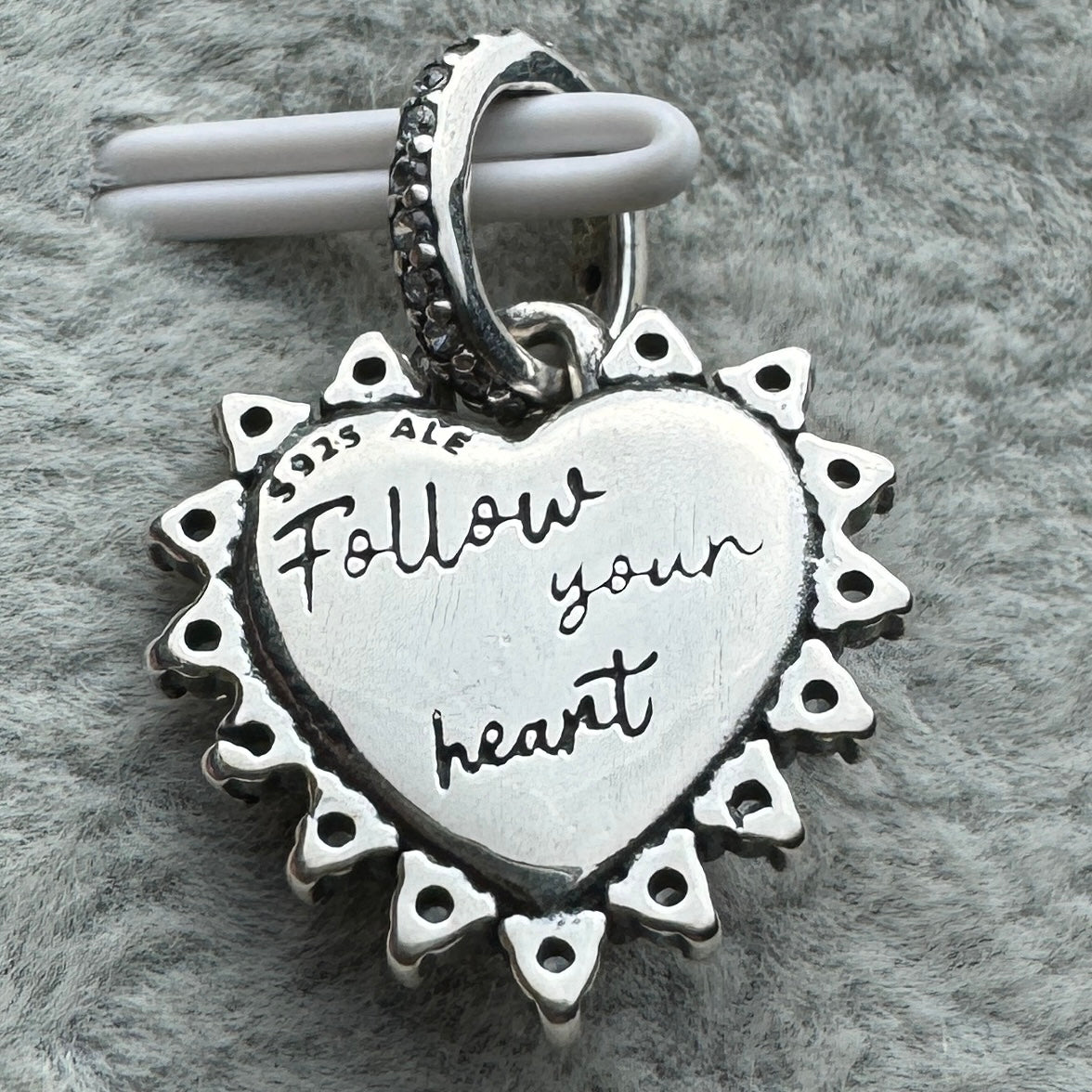 Charm Colgante Corazón Rojo Flecha Giratoria Pandora 2
