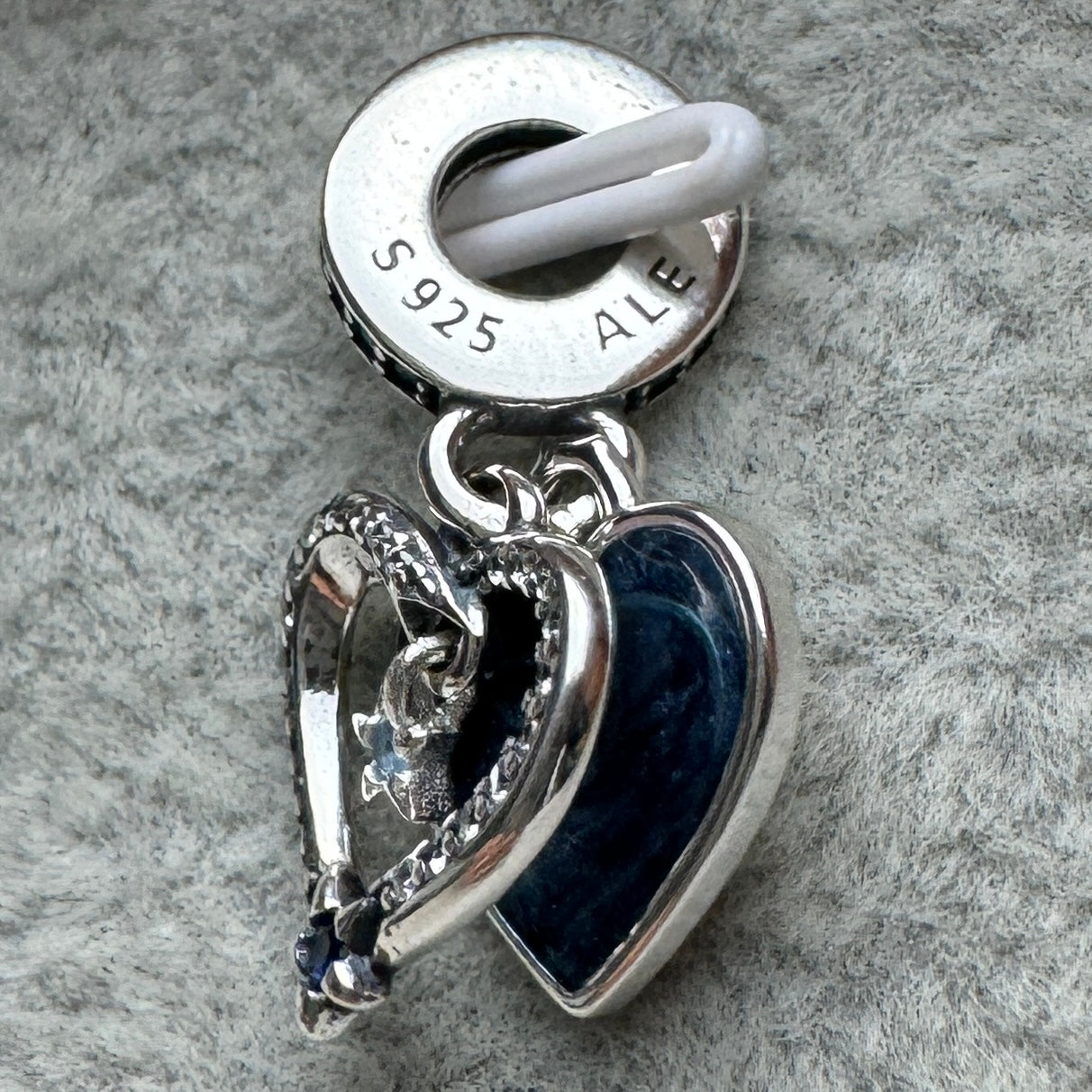 Charm Colgante Doble Corazón Estrella Fugaz Pandora Vista Lateral