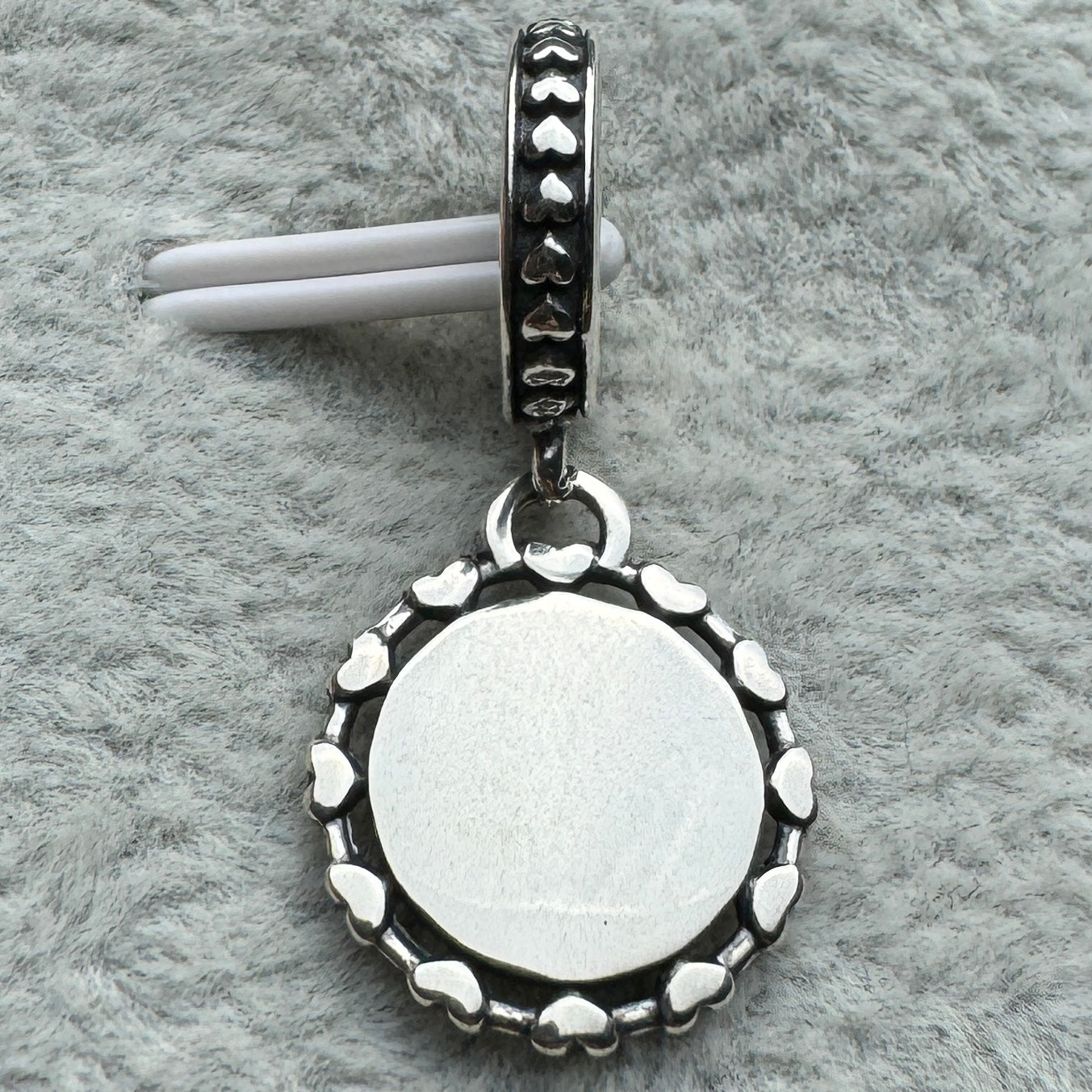 Charm Colgante Estetoscopio 2 Pandora Vista Desde Atrás