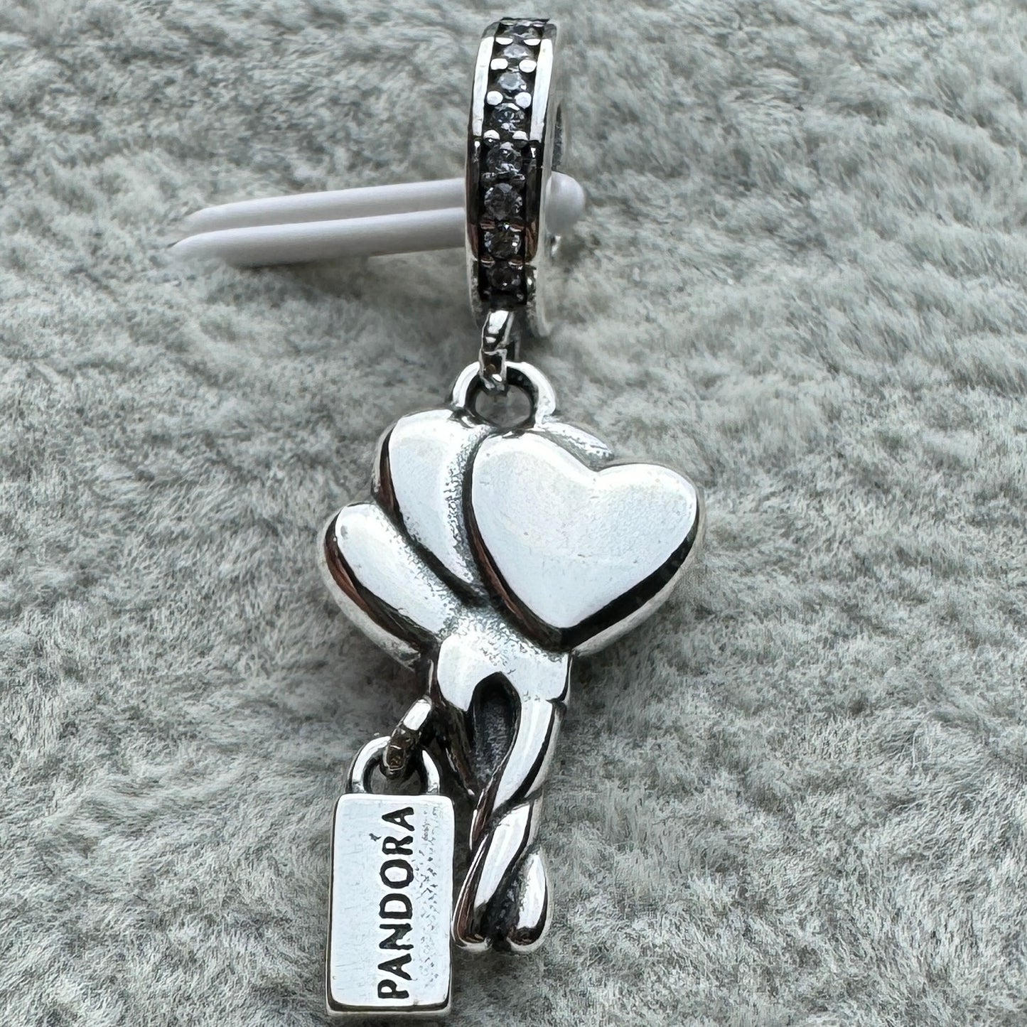 Charm Colgante Globo Feliz Cumpleaños Pandora Vista Desde Atrás