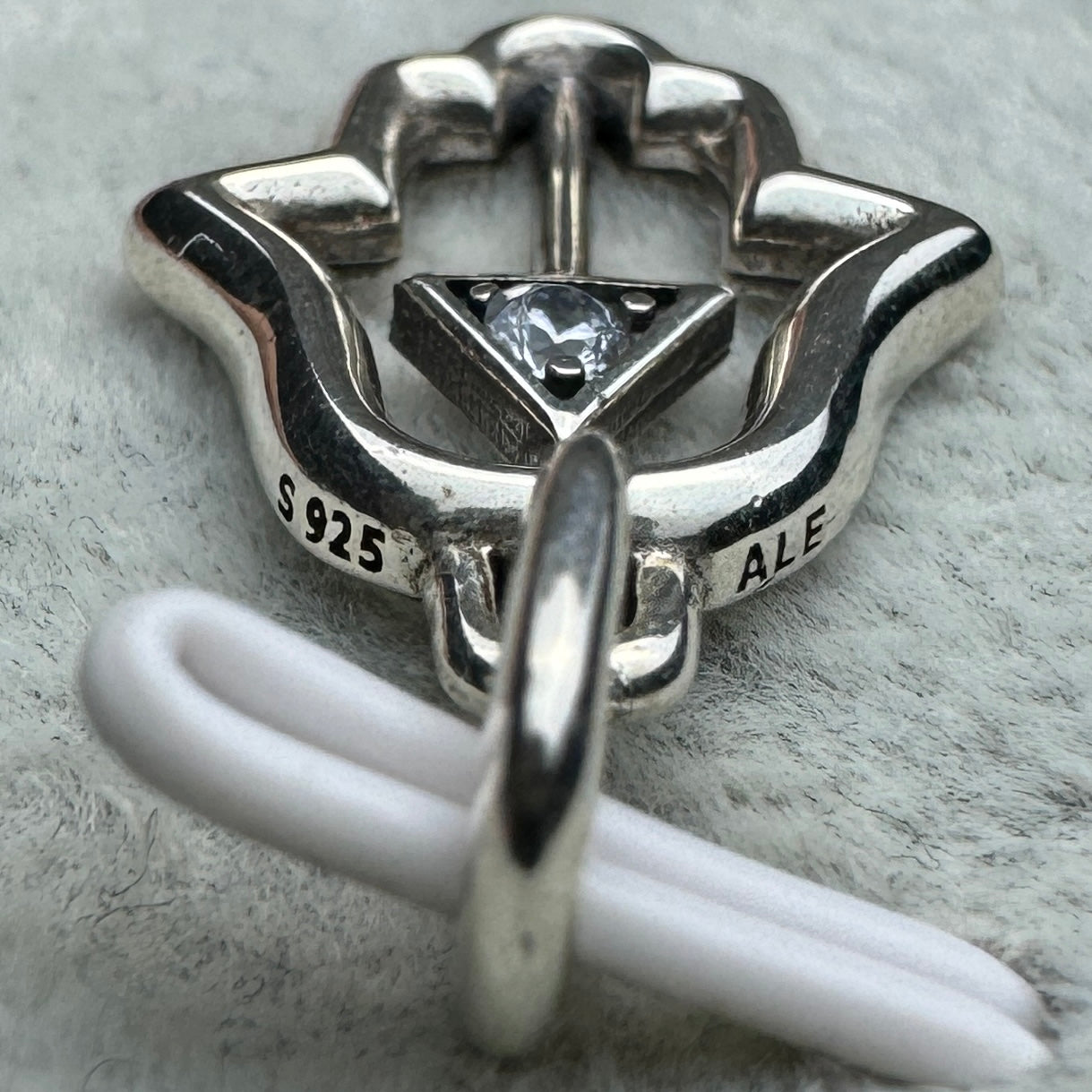 Charm Colgante Mano De Hamsa O Fátima 2 Pandora Vista Desde Arriba