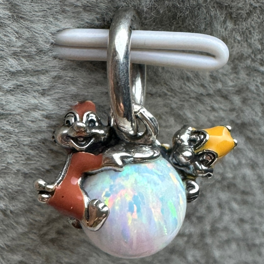 Charm Colgante Opalescente Ardillas Chip Y Dale (Chip Y Chop) Disney Pandora Vista Frontal