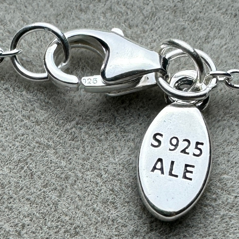 Collar Delgado 45 cm Pandora Vista Desde Atrás Del Broche