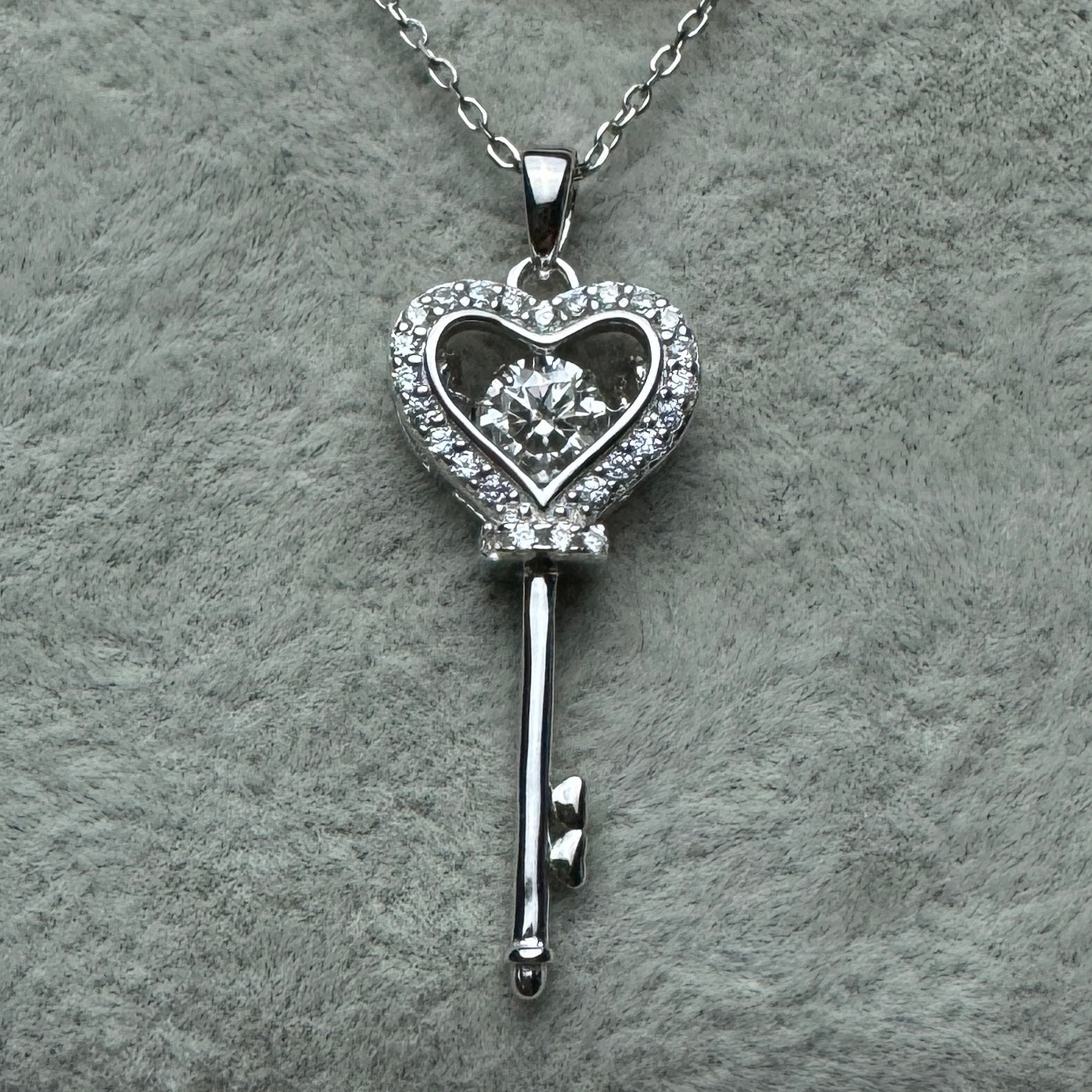 Collar Llave Corazón Moissanita
