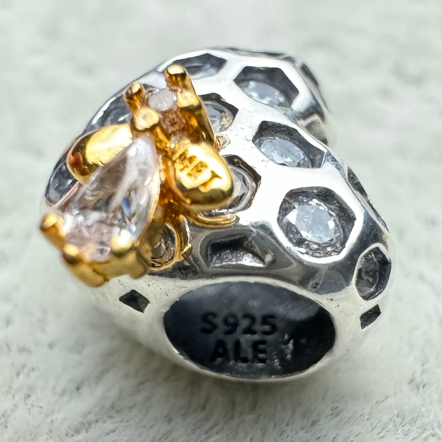 Charm Corazón Miel Y Abeja
