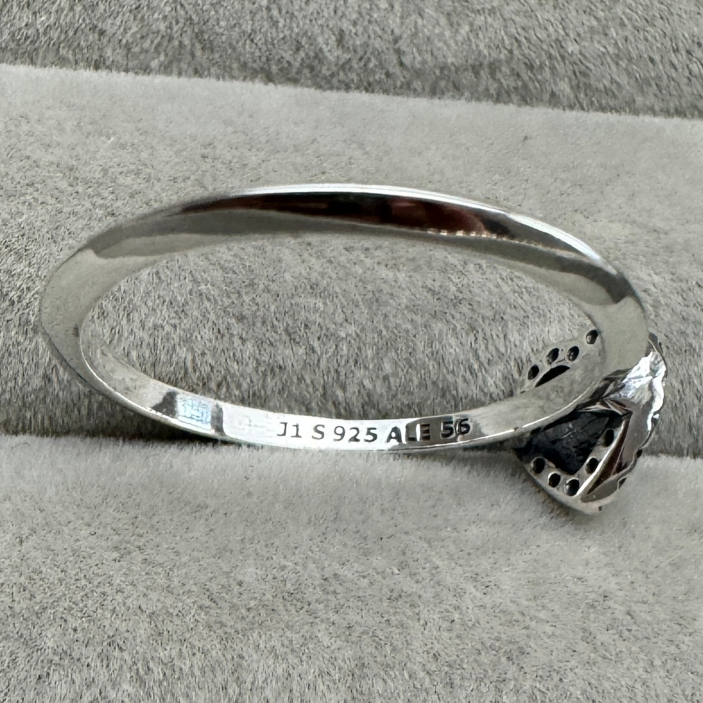 Anillo Halo Y Corazón