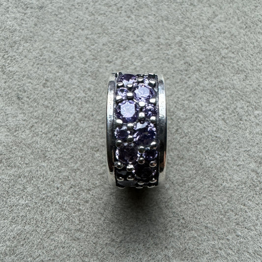 Charm Clip De Seguridad Pavé Morado