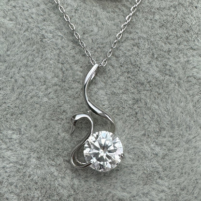 Collar Cisne Moissanita