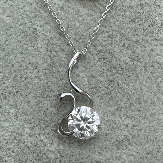 Collar Cisne Moissanita