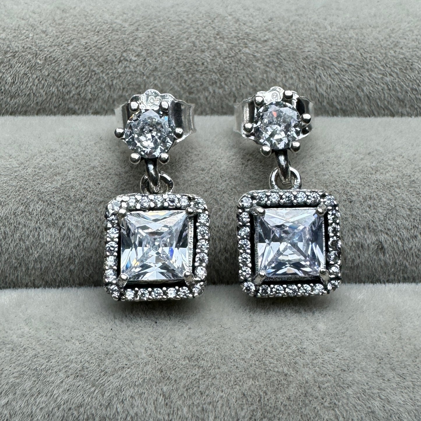 Aretes Cuadrado Pavé
