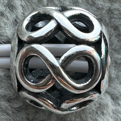 Charm Redondo Infinito