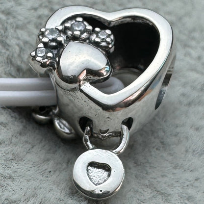 Charm Huella Y Corazón Resplandecientes Perro