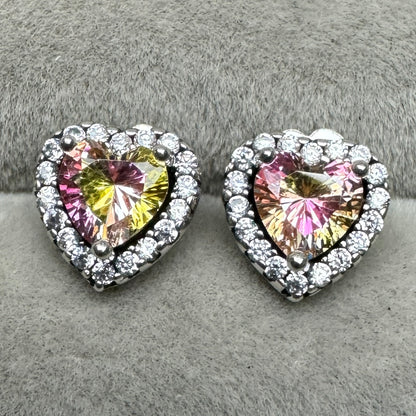 Aretes De Botón Corazón Elevado Piedra Rosa