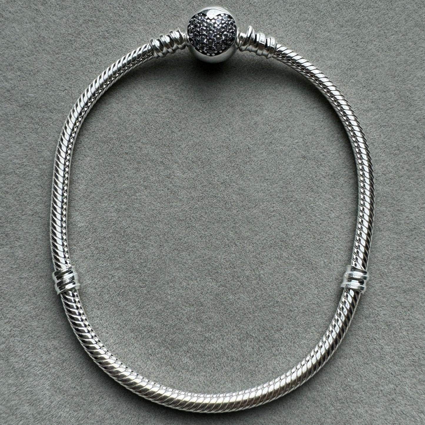 Brazalete Flexible Cierre Redondo Corazón Brillante
