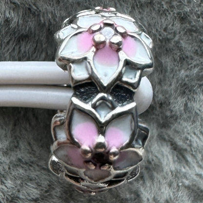 Charm Flores Rosas