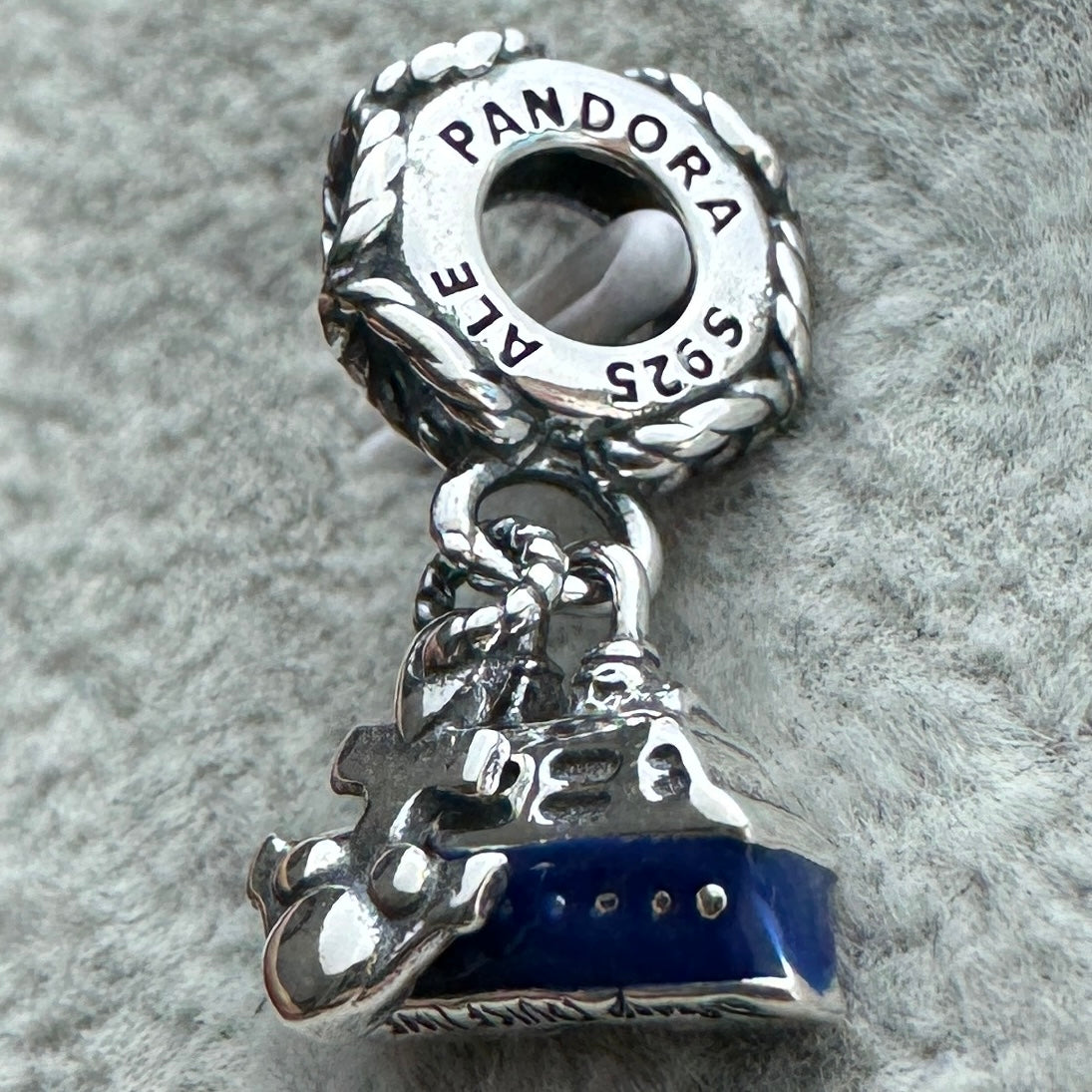 Charm Colgante Doble Crucero Y Ancla Mickey Disney