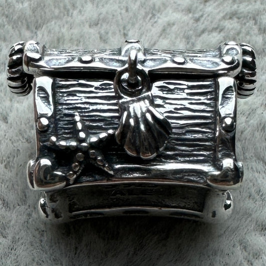 Charm Cofre Marino