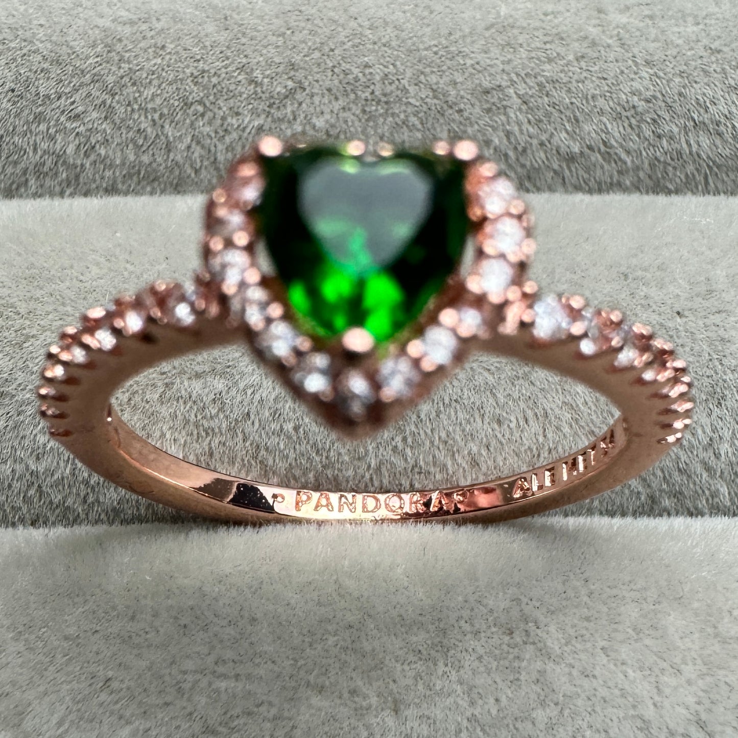 Anillo Corazón Nivelado Brillante Verde Baño Rosa Talla