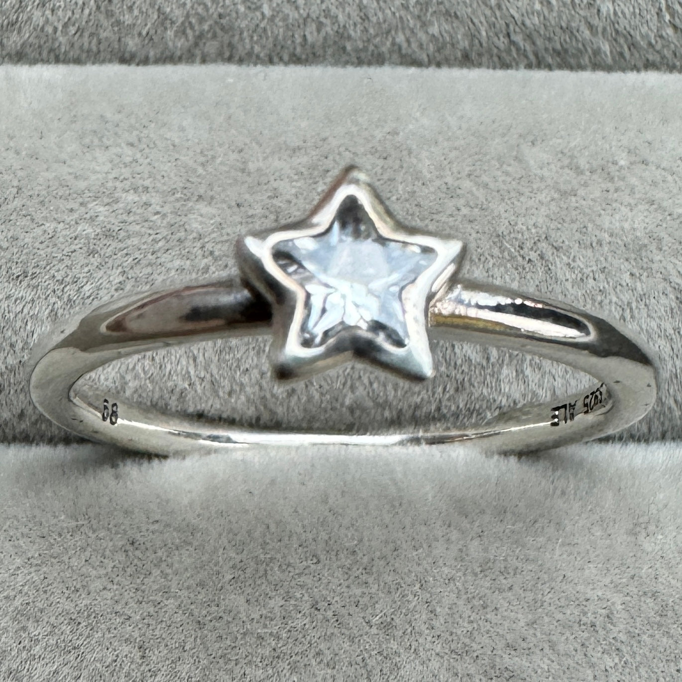 Anillo Estrella Brillante