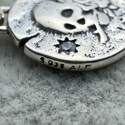 Charm Medallón Calavera
