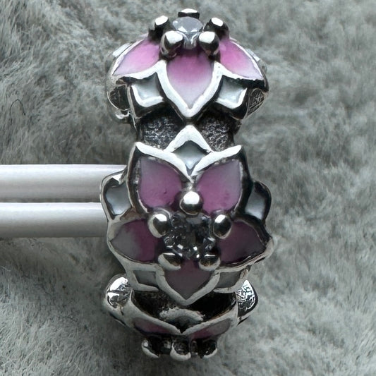 Charm Flores Rosa Con Blanco Brillantes