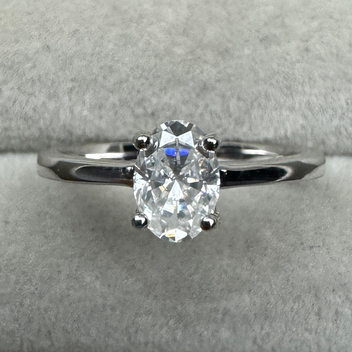 Anillo Óvalo Moissanita