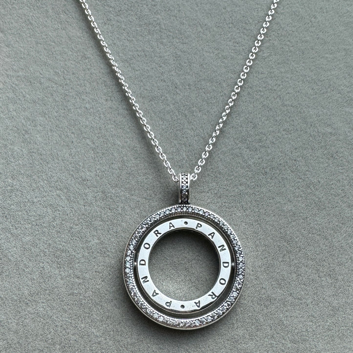 Collar Doble Disco Brillante Giratorio 45 cm (Ajustable A 43 Y 41 cm)