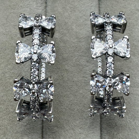 Aretes Moños Brillantes