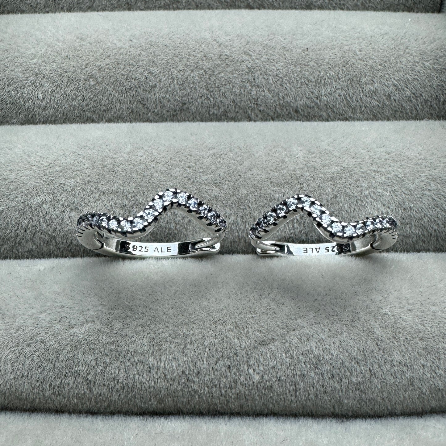 Aretes Ondas Brillantes
