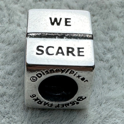 Charm Logotipo Monsters Inc. Disney