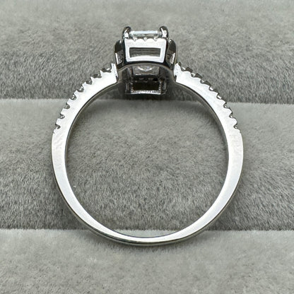 Anillo Rectángulo Corte Esmeralda Moissanita